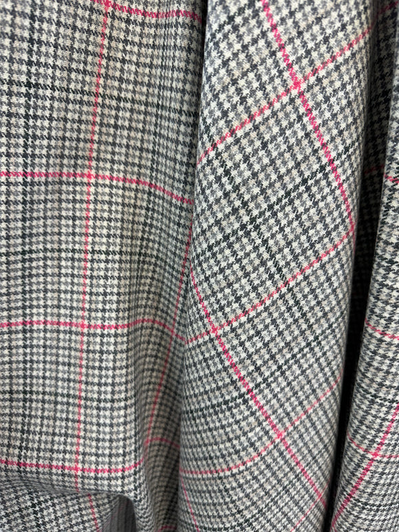 Wool check, Grey with pink accent, 80% Wool, 20% Nylon
