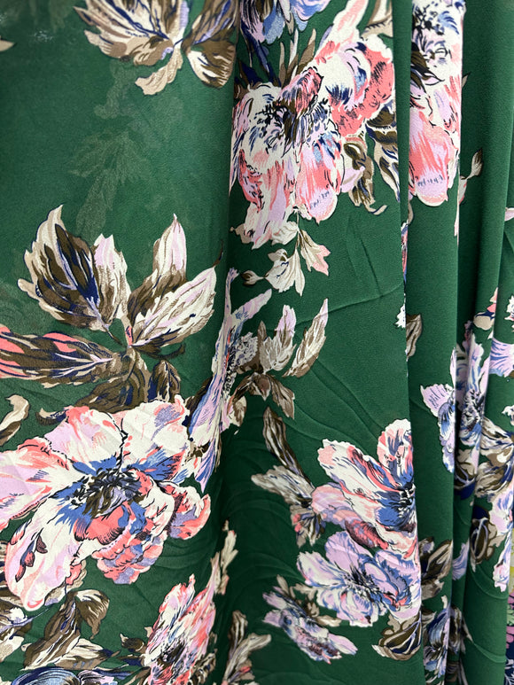 Georgette Green w lge pink floral, 100% poly, 150cm wide
