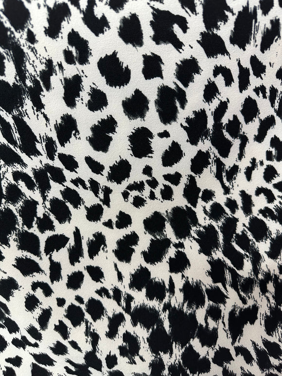 Animal print stretch crepe, 100% poly, blk&wh, 140cm wide